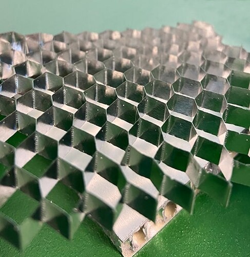 Aluminyum Honeycomb C:6mm-83kg/m3 T:18mm - 2