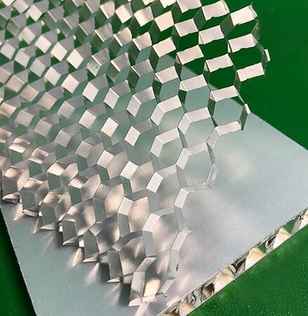 Aluminyum Honeycomb C:6mm-83kg/m3 T:18mm